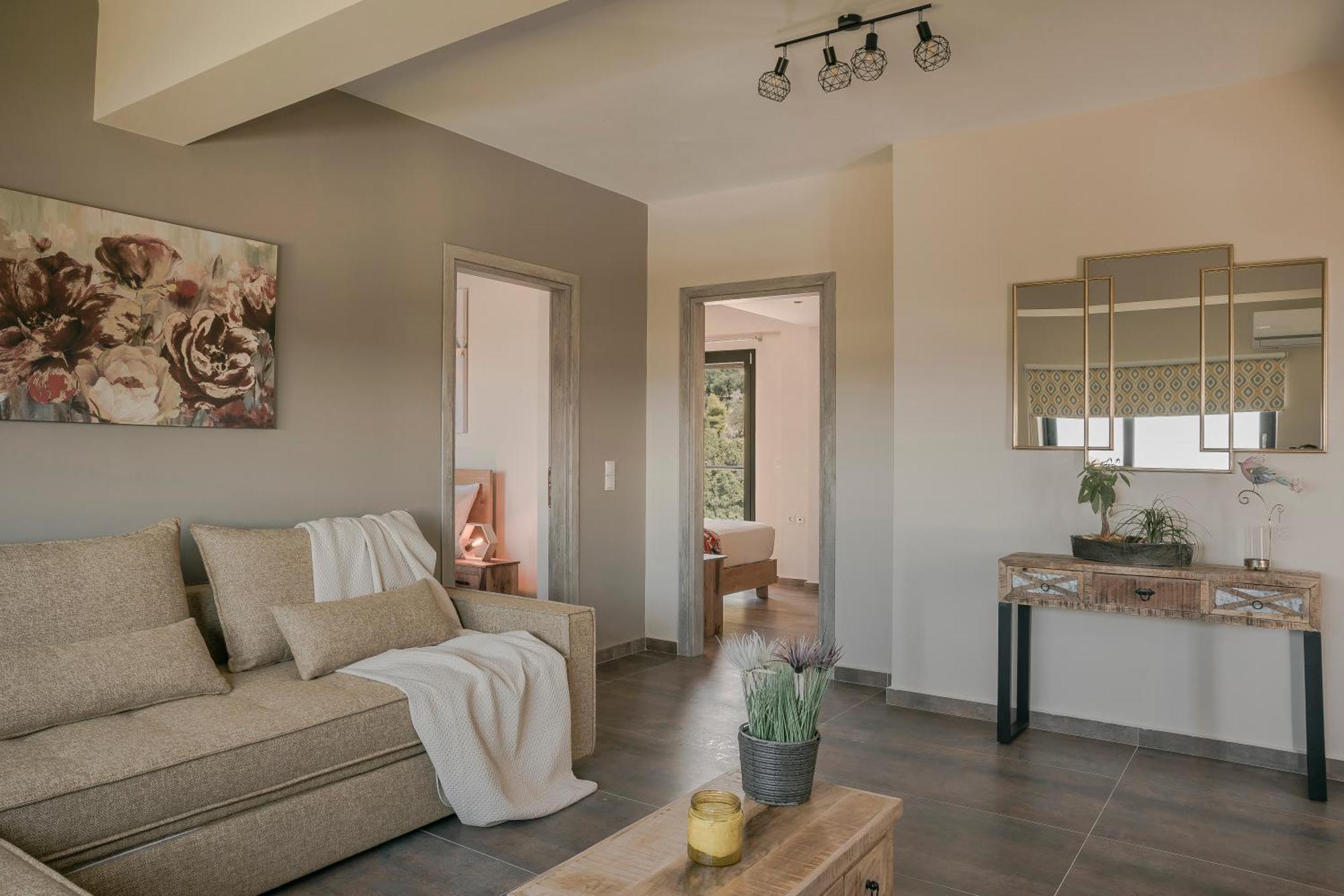 Queen Bee Residence *